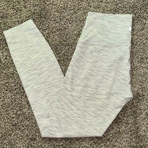 Lululemon Wunder Unders White with Gray Striping Leggings - Size 6